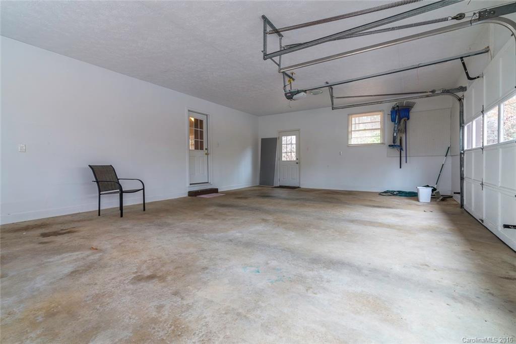 225 Ollie Weaver Road Weaverville NC 28787