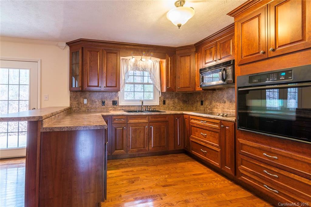 225 Ollie Weaver Road Weaverville NC 28787