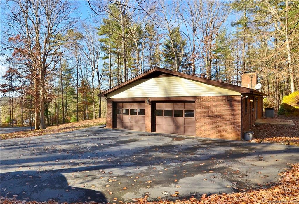 225 Ollie Weaver Road Weaverville NC 28787