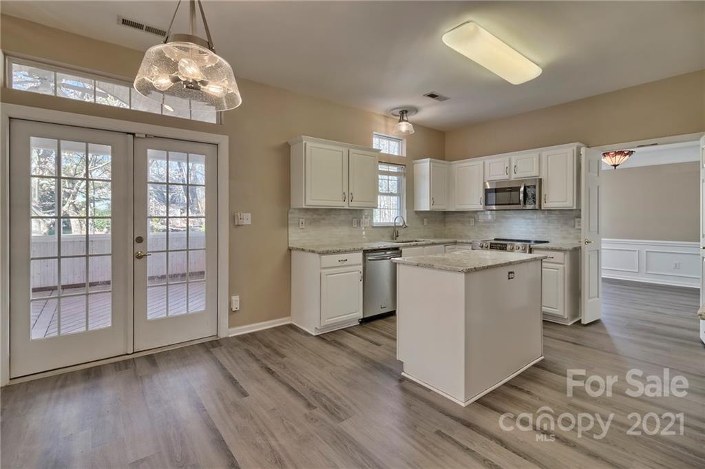 4821 Brownes Ferry Road Charlotte NC 28269