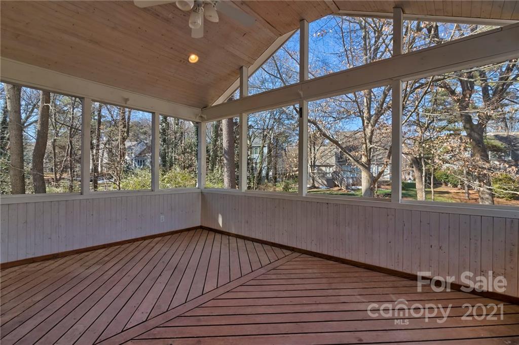4821 Brownes Ferry Road Charlotte NC 28269