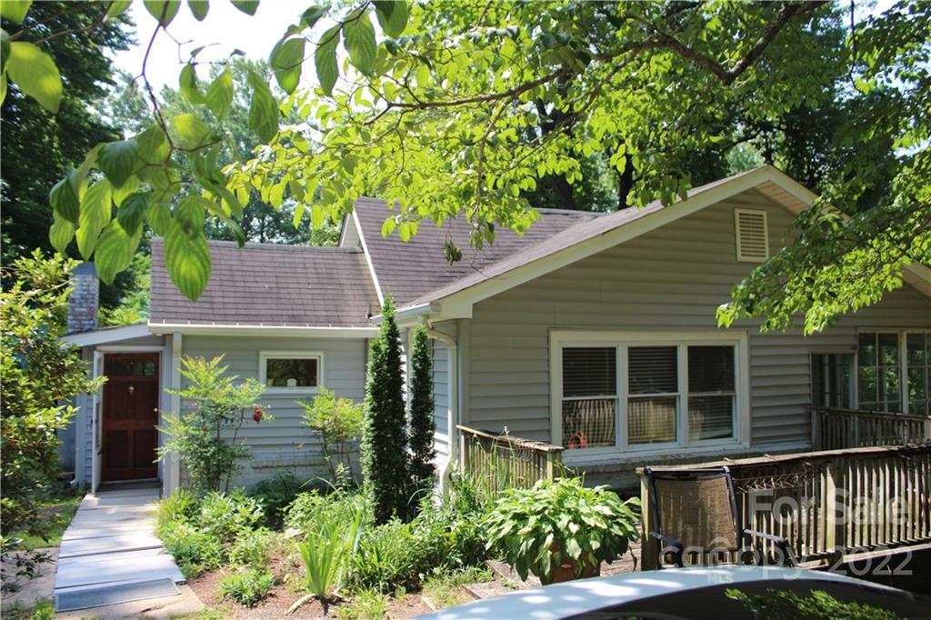 22 Academy Street Tryon NC 28782