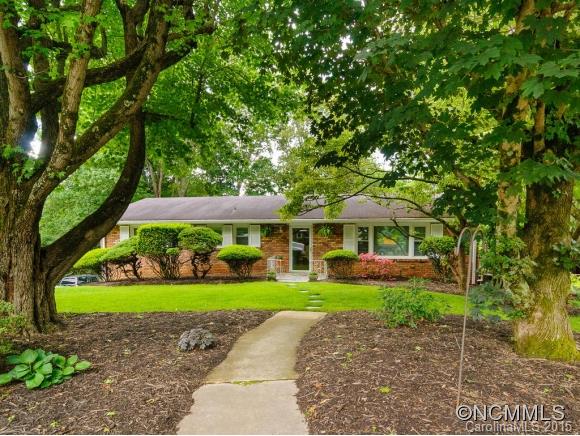 31 Deanwood Circle Asheville NC 28803