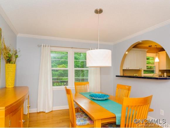 31 Deanwood Circle Asheville NC 28803