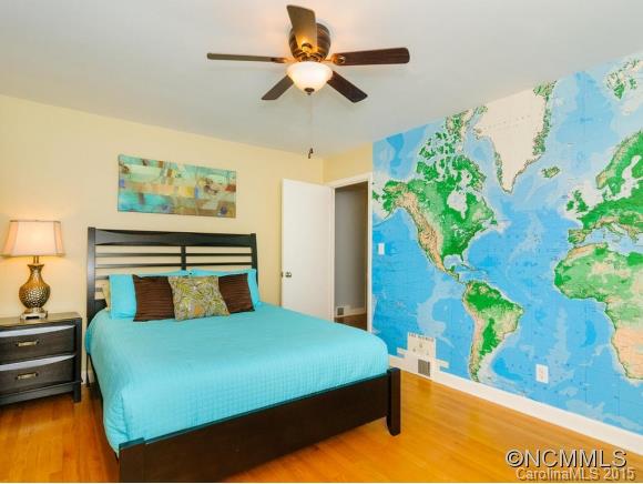 31 Deanwood Circle Asheville NC 28803