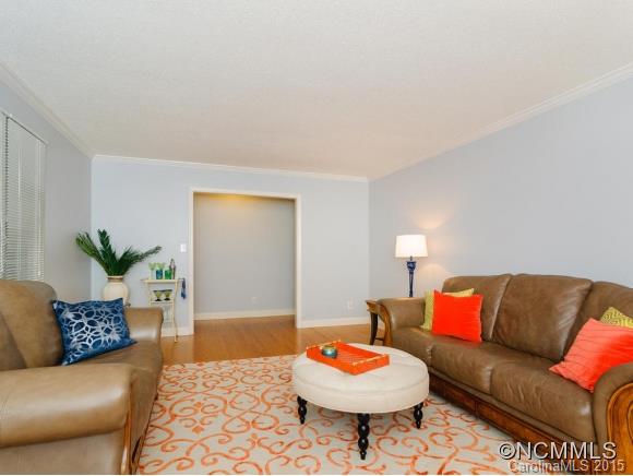 31 Deanwood Circle Asheville NC 28803
