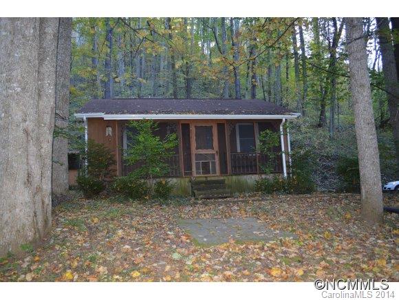 869 Apple Creek Road Waynesville NC 28786