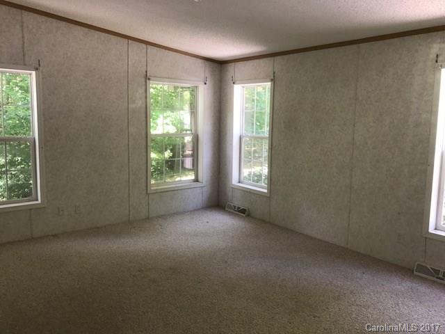 20 Sassafras Valley Road Swannanoa NC 28778
