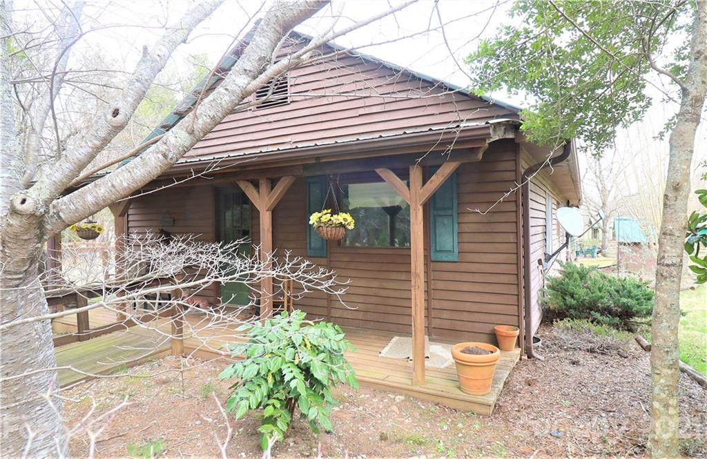 857 Red Fox Road Columbus NC 28722