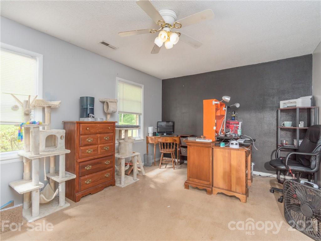 62 Lenoir Circle Waynesville NC 28786