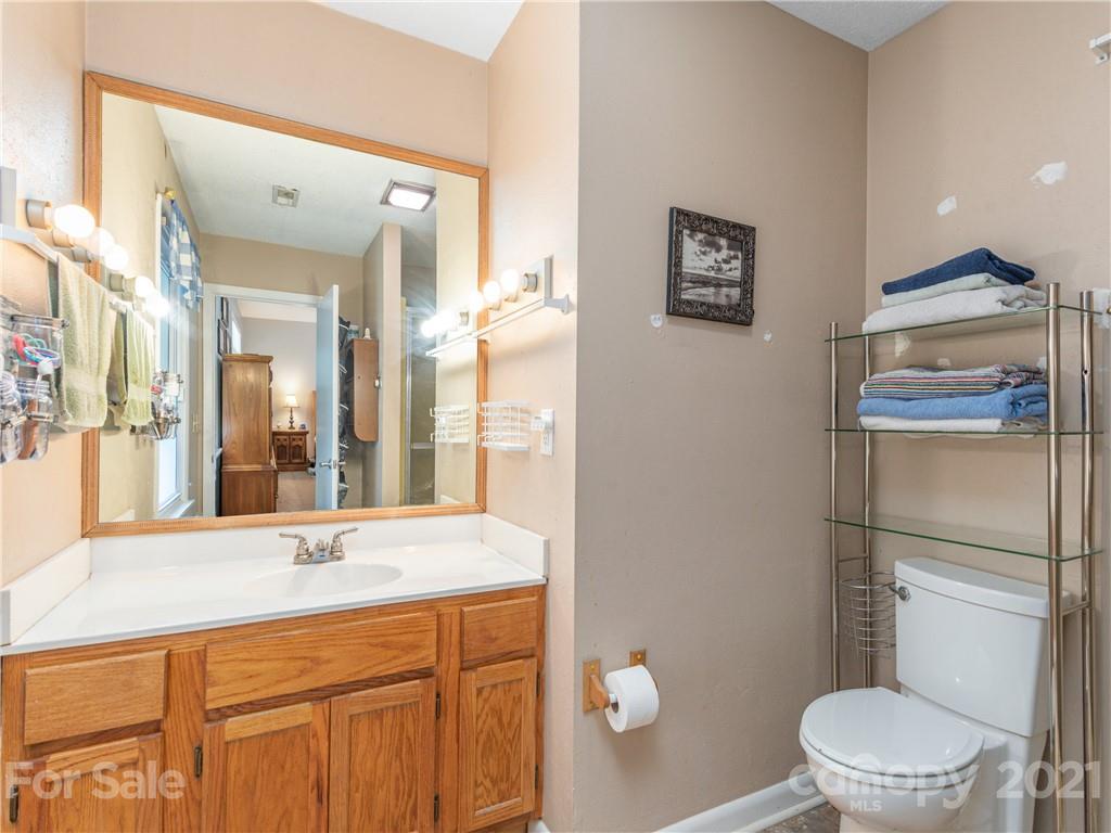 62 Lenoir Circle Waynesville NC 28786