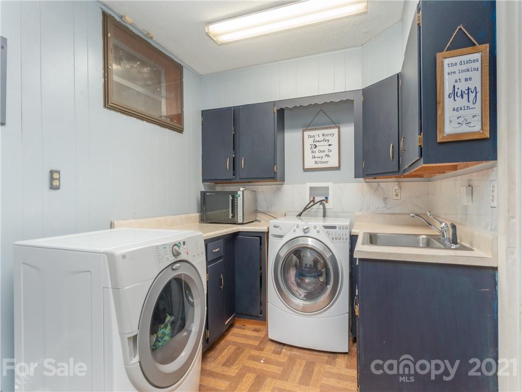 62 Lenoir Circle Waynesville NC 28786