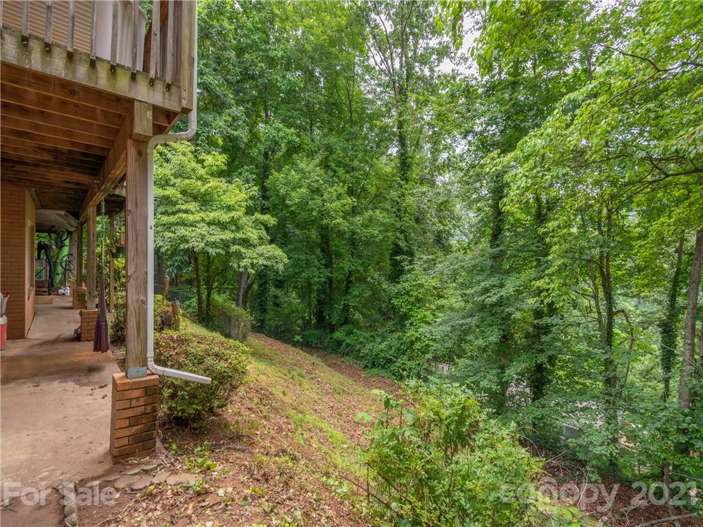 62 Lenoir Circle Waynesville NC 28786