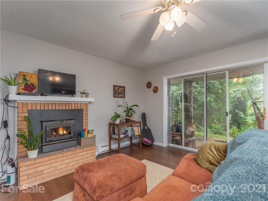 62 Lenoir Circle Waynesville NC 28786