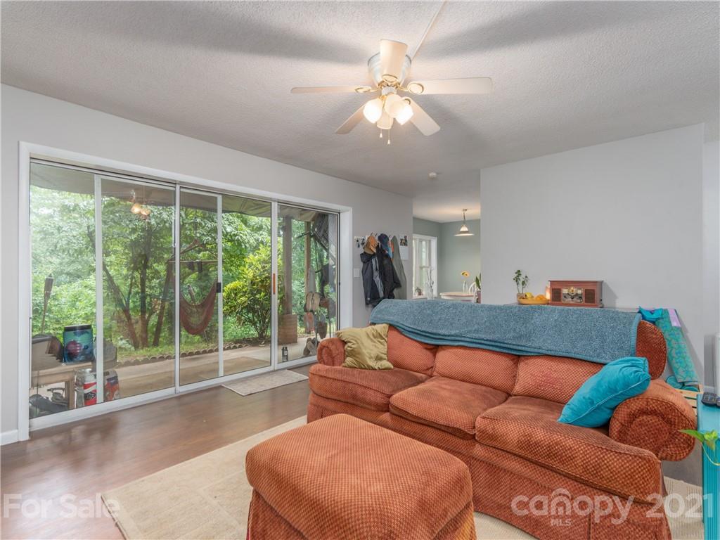62 Lenoir Circle Waynesville NC 28786