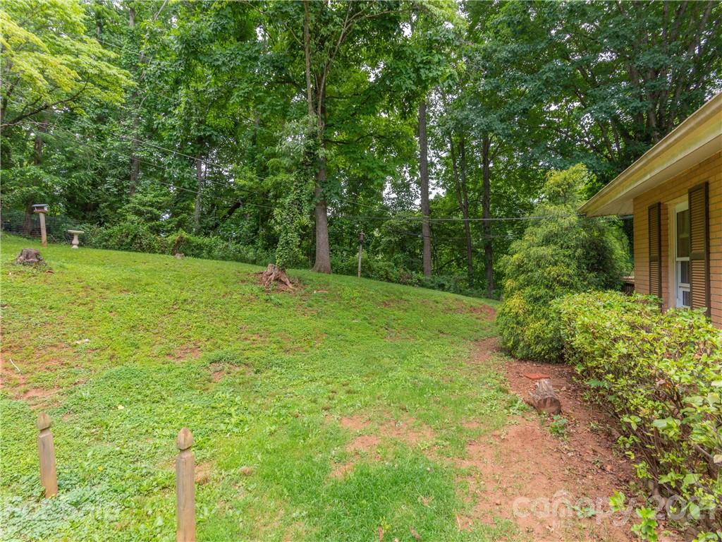 62 Lenoir Circle Waynesville NC 28786
