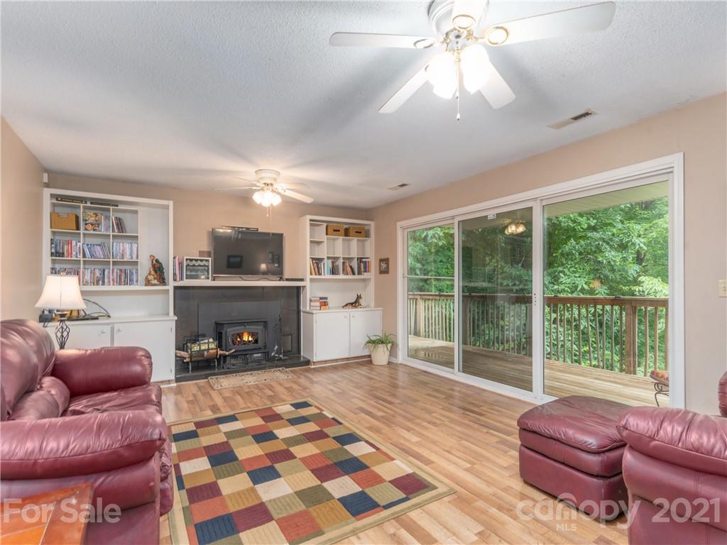 62 Lenoir Circle Waynesville NC 28786