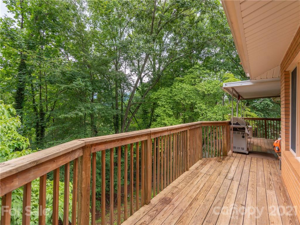 62 Lenoir Circle Waynesville NC 28786