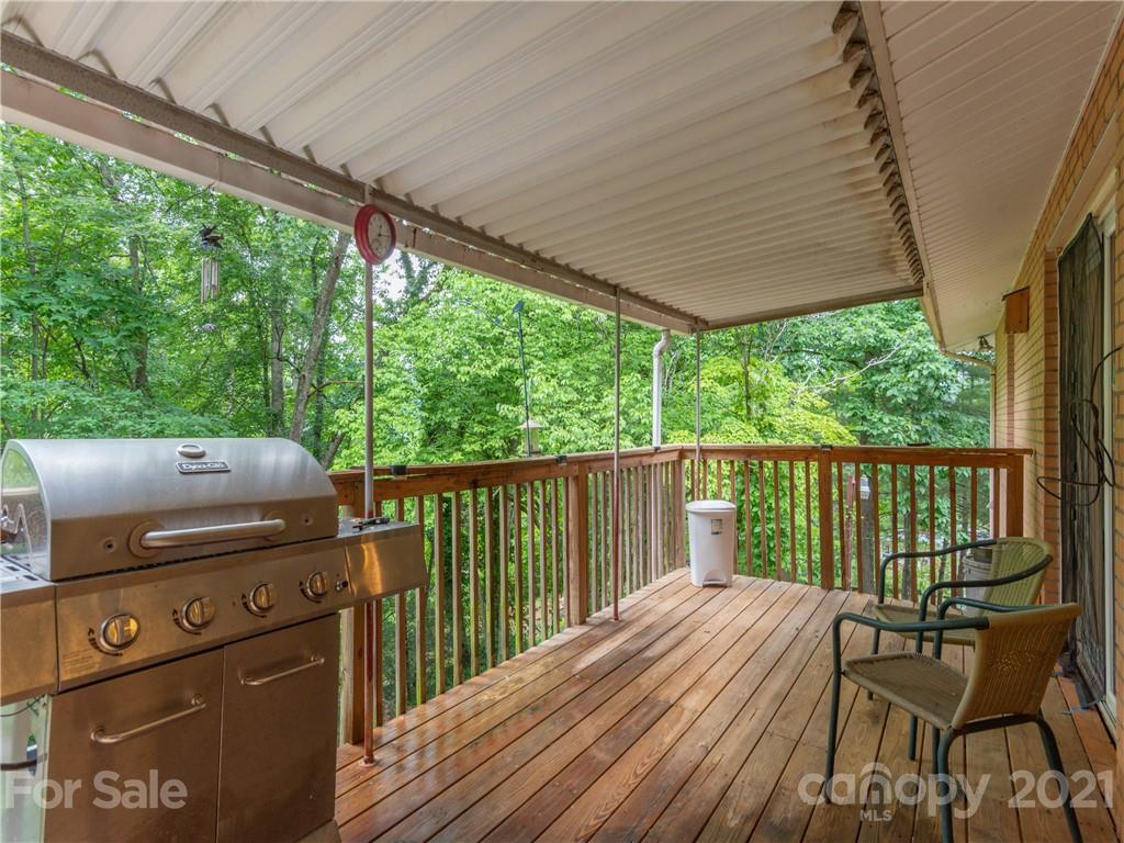 62 Lenoir Circle Waynesville NC 28786