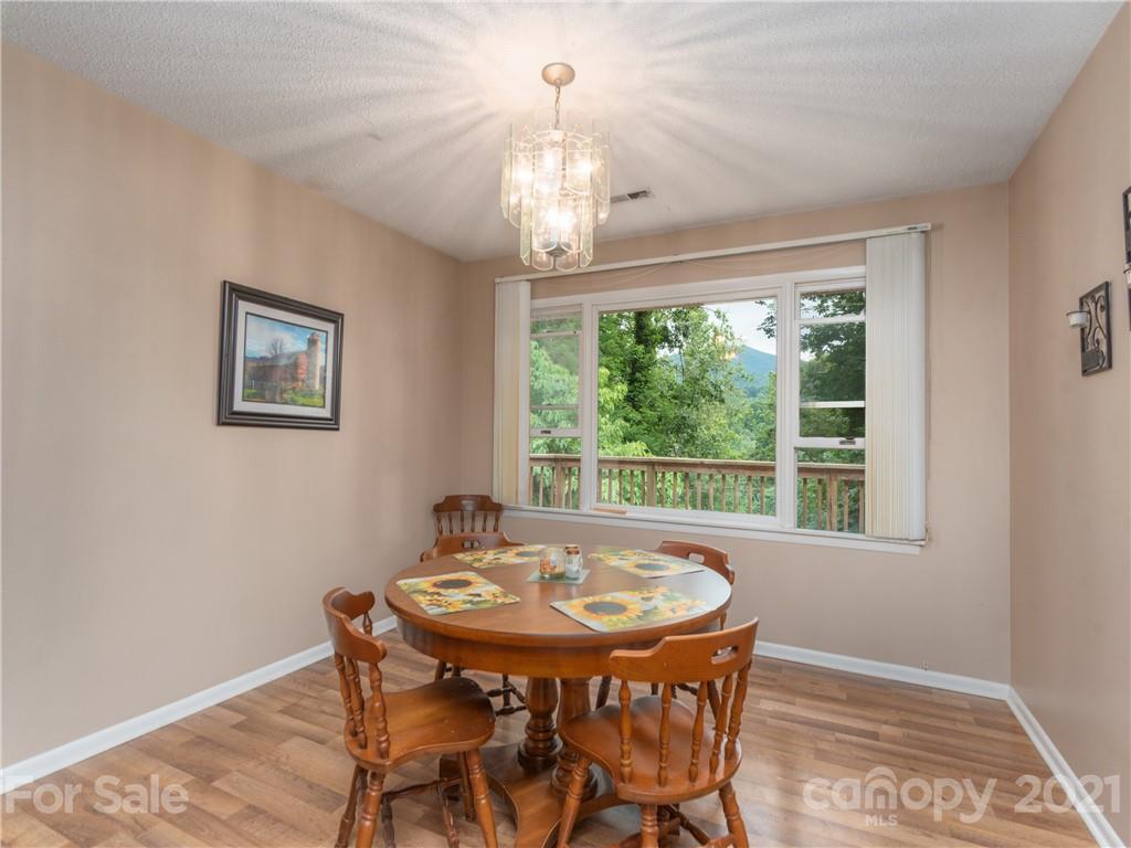 62 Lenoir Circle Waynesville NC 28786