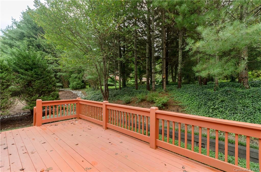 54 St Andrews Drive Etowah NC 28729