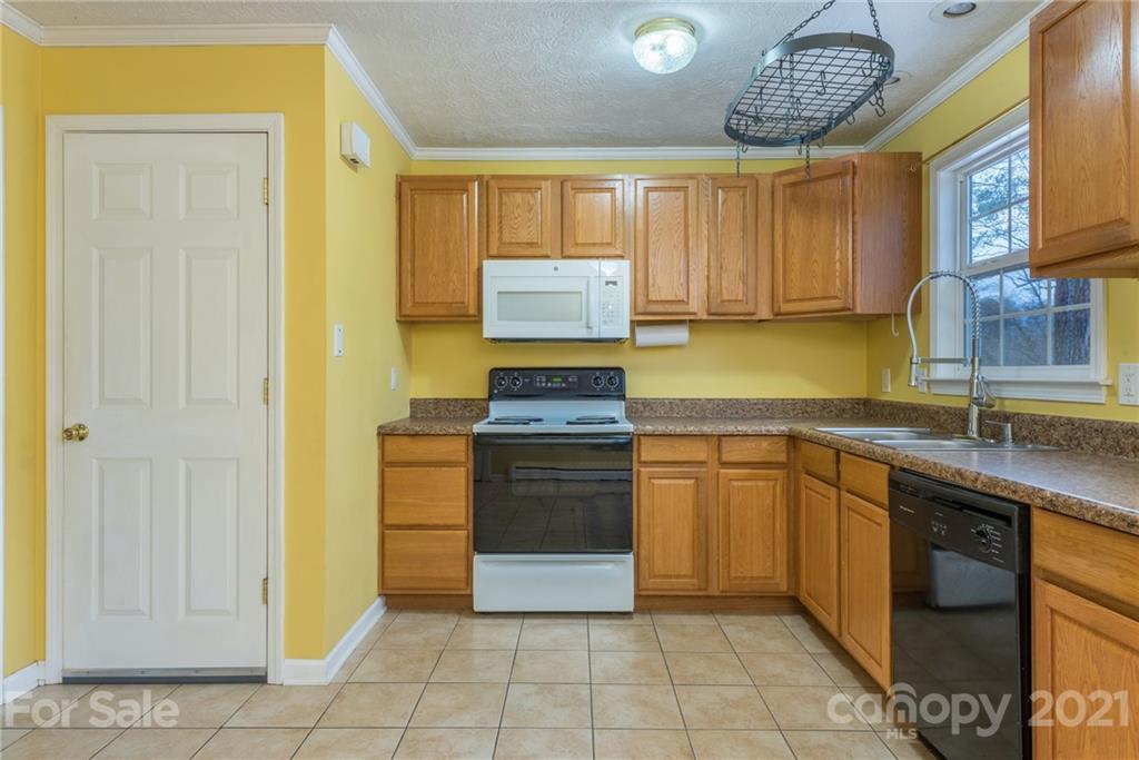 7 Kimberly Lane Swannanoa NC 28778