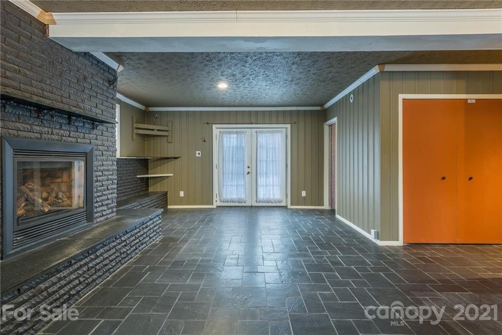 7 Kimberly Lane Swannanoa NC 28778