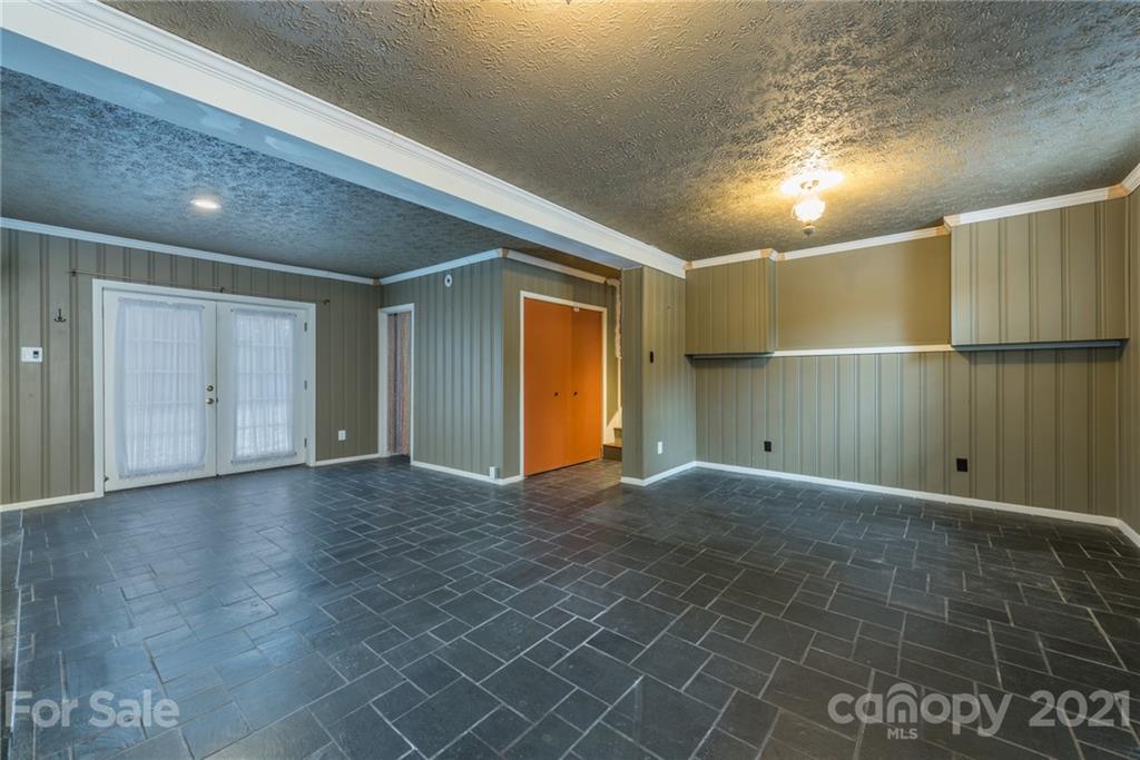 7 Kimberly Lane Swannanoa NC 28778