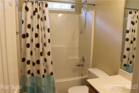24 Bee Meadows Circle Swannanoa NC 28778
