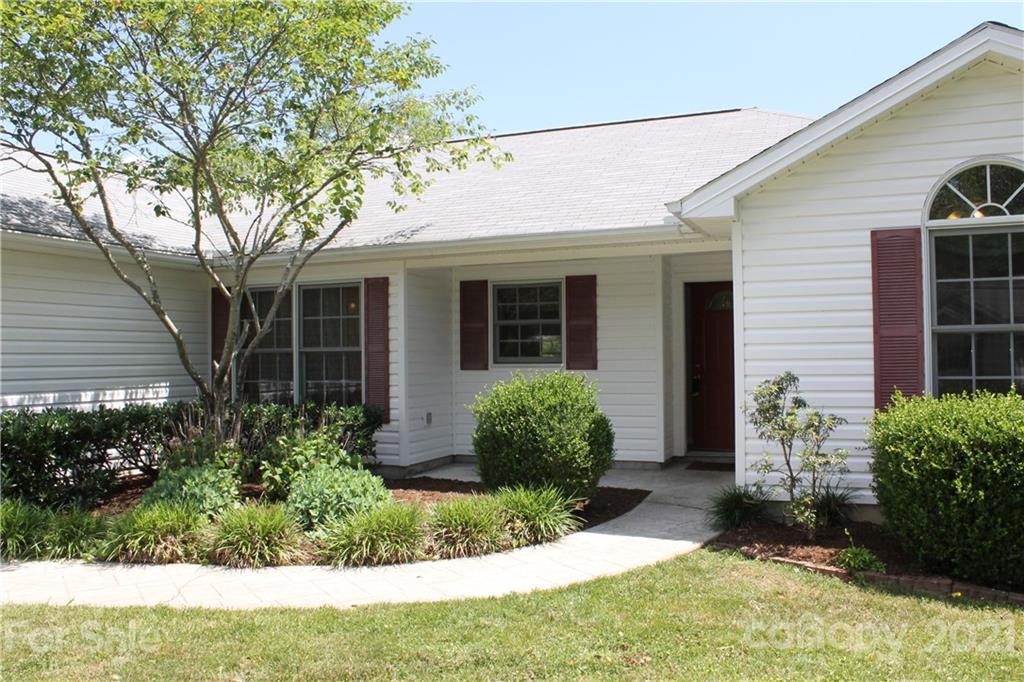 24 Bee Meadows Circle Swannanoa NC 28778