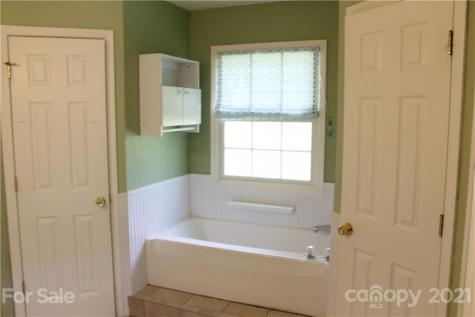 24 Bee Meadows Circle Swannanoa NC 28778