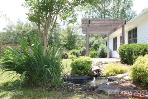 24 Bee Meadows Circle Swannanoa NC 28778