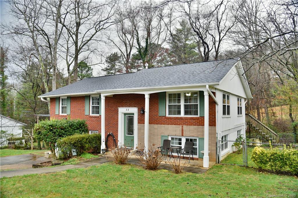 33 Wake Robin Way Asheville NC 28805