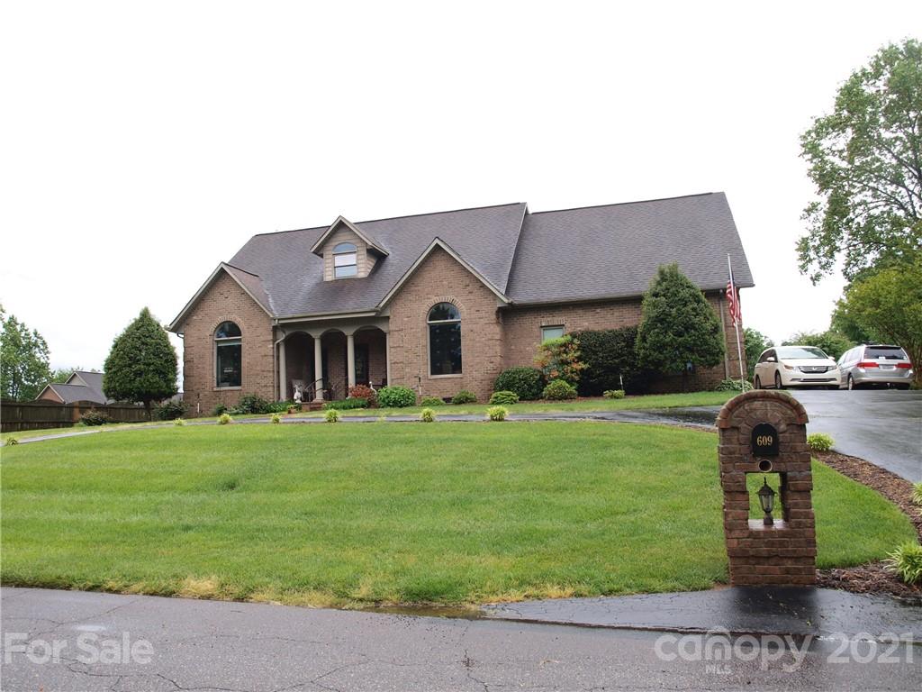 609 41st Avenue Court NW Hickory NC 28601