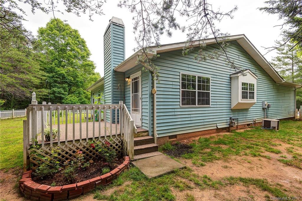 39 Rocking Porch Lane Asheville NC 28805
