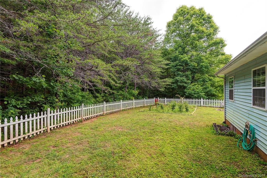 39 Rocking Porch Lane Asheville NC 28805