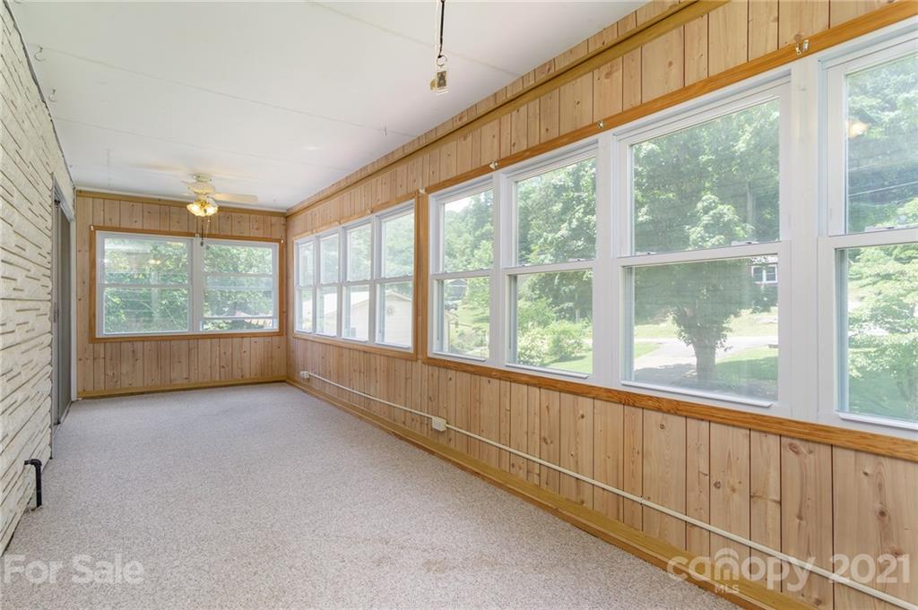 112 Azalea Avenue Swannanoa NC 28778