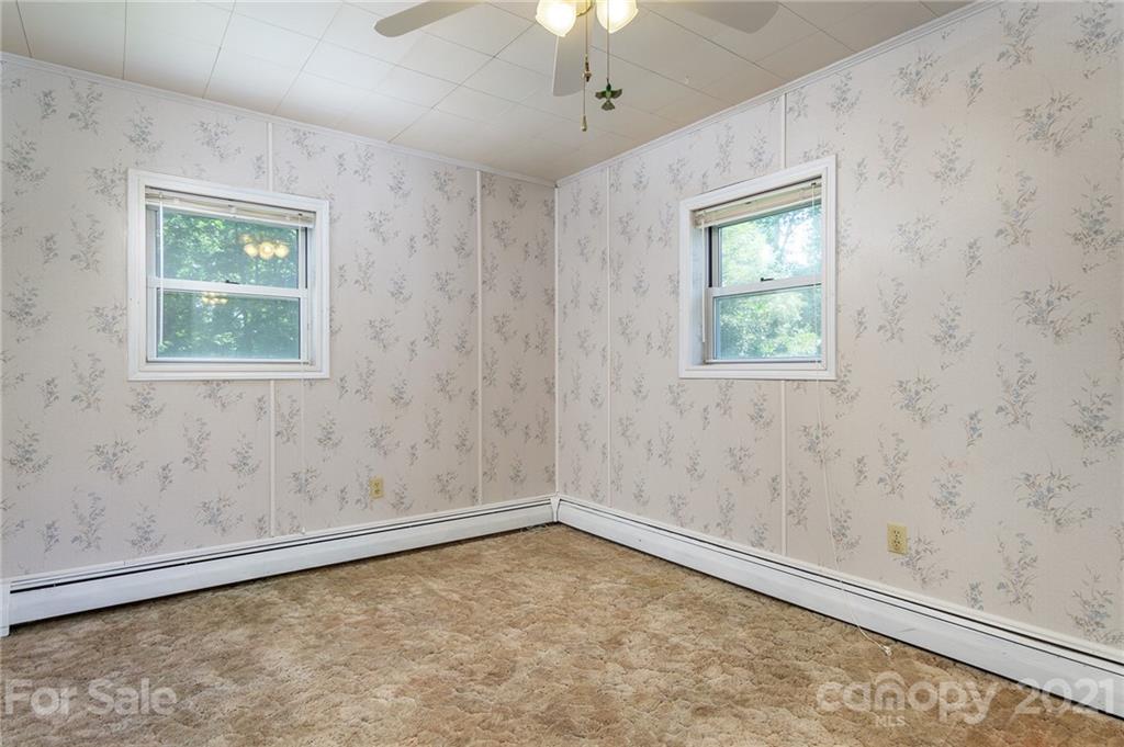 112 Azalea Avenue Swannanoa NC 28778