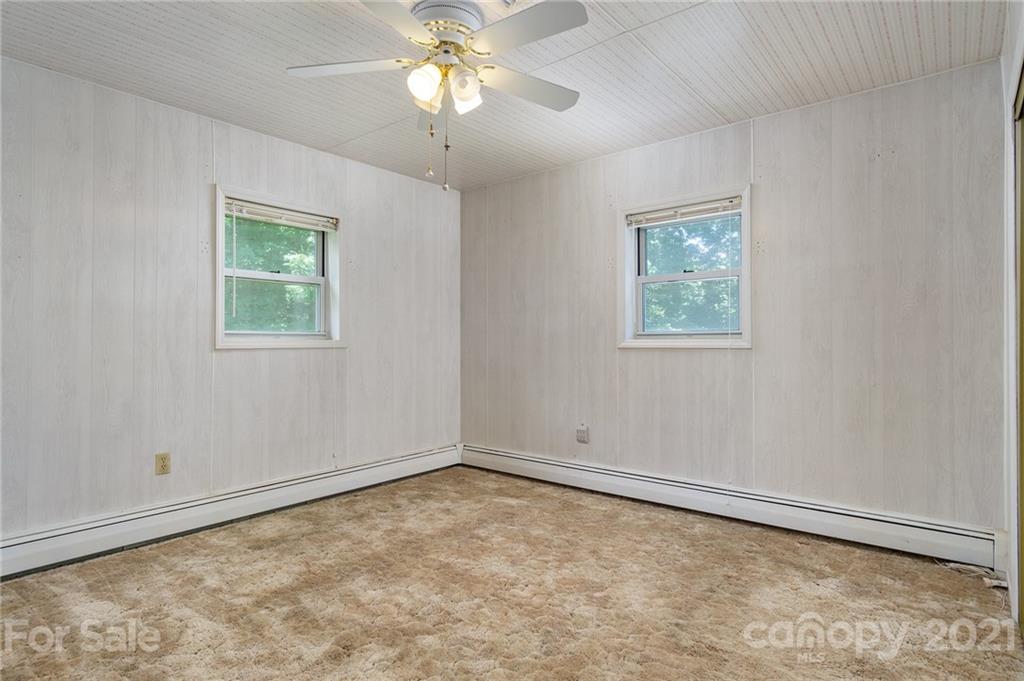 112 Azalea Avenue Swannanoa NC 28778