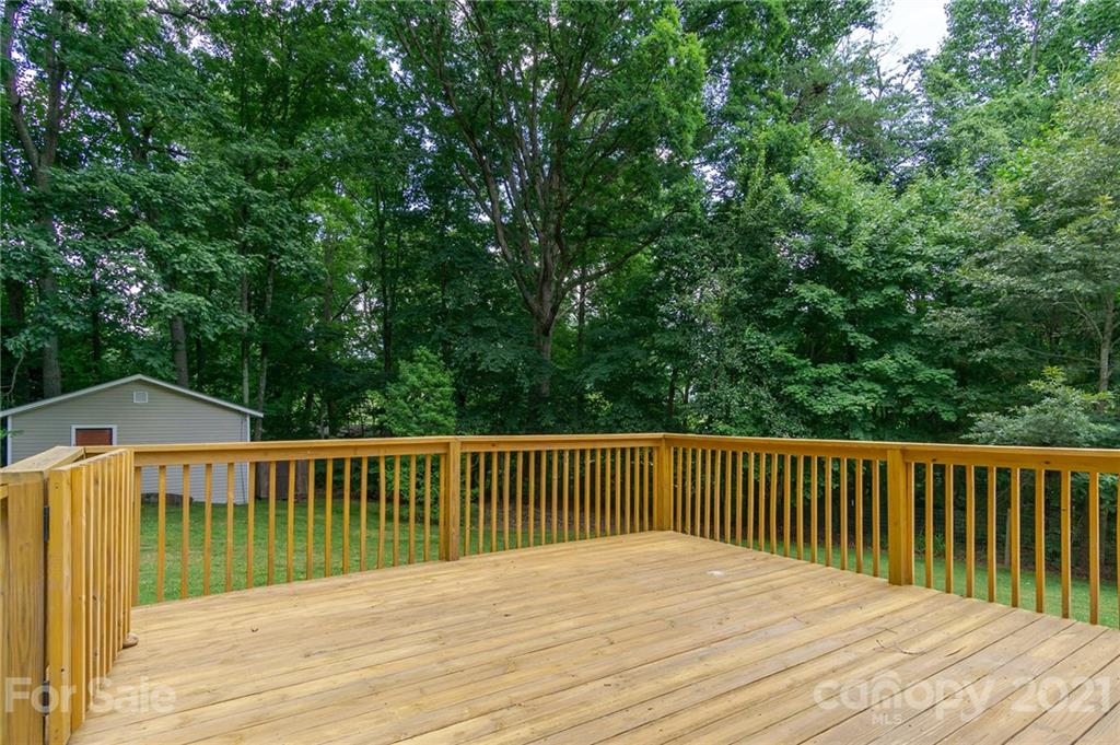 112 Azalea Avenue Swannanoa NC 28778