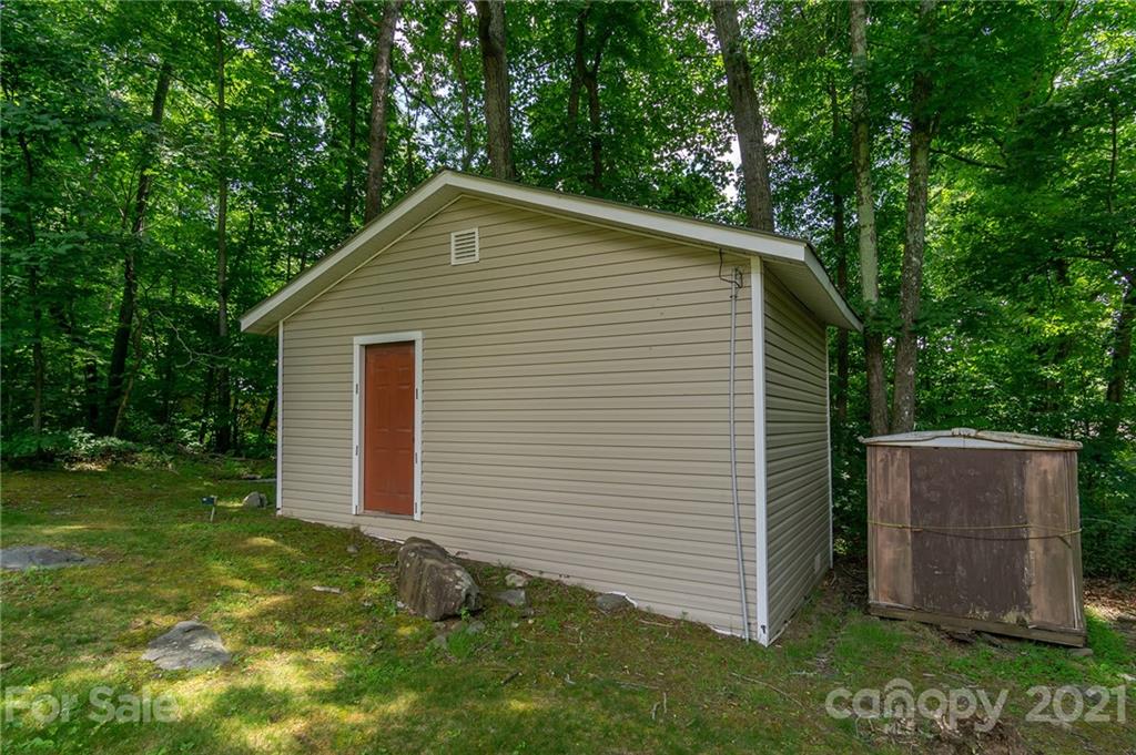 112 Azalea Avenue Swannanoa NC 28778