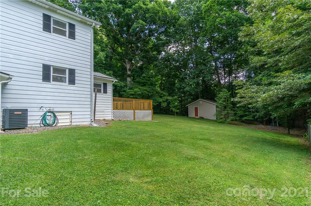 112 Azalea Avenue Swannanoa NC 28778