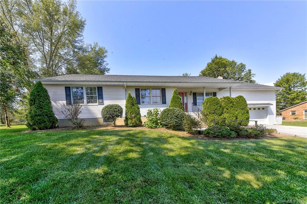 19 Hillside Drive E Etowah NC 28729
