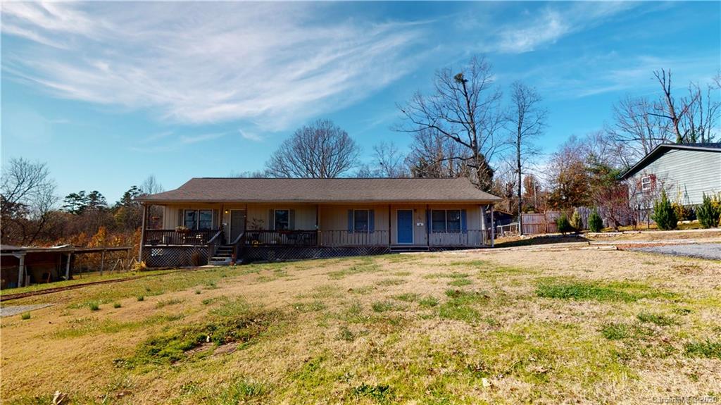 713 & 715 20th Street Nw Hickory NC 28601
