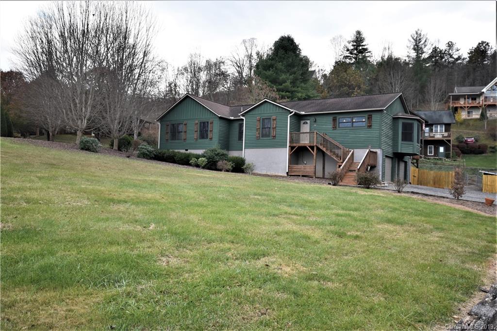 24 Gloria Way Waynesville NC 28785