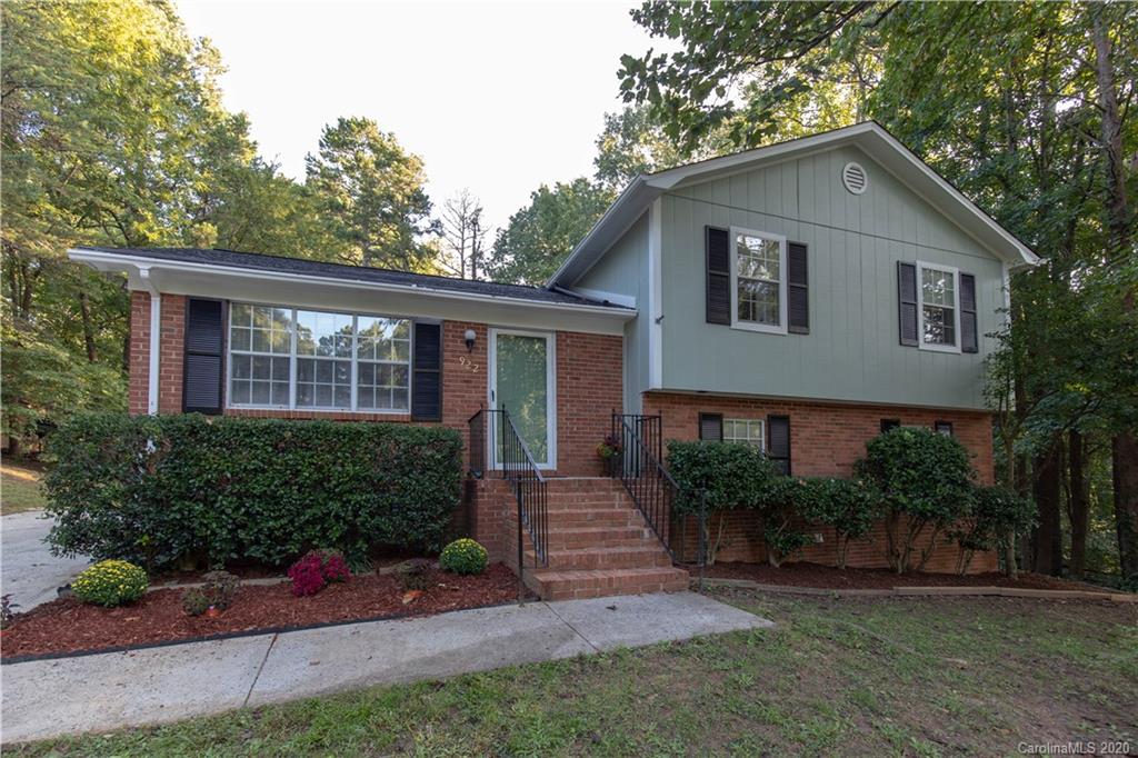 922 Oakridge Drive Mooresville NC 28115