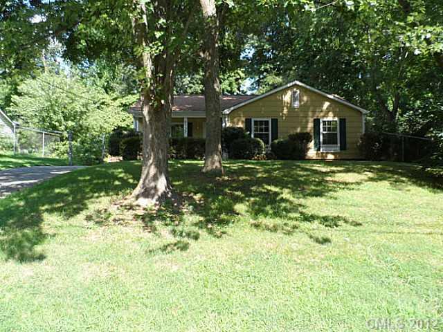 5737 Lawnmeadow Drive Charlotte NC 28216