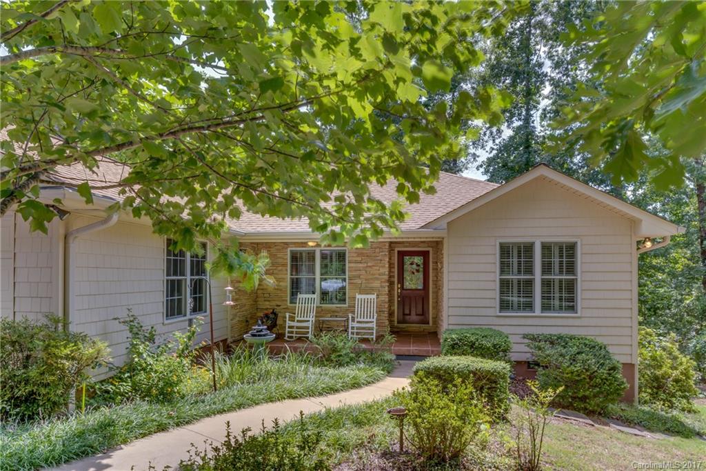 99 Belle Terre Lane Columbus NC 28722