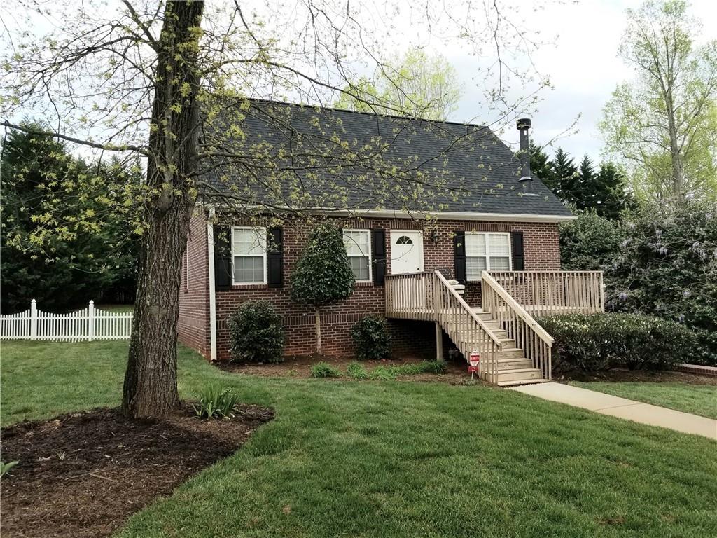 23 44th Avenue Place NE Hickory NC 28601