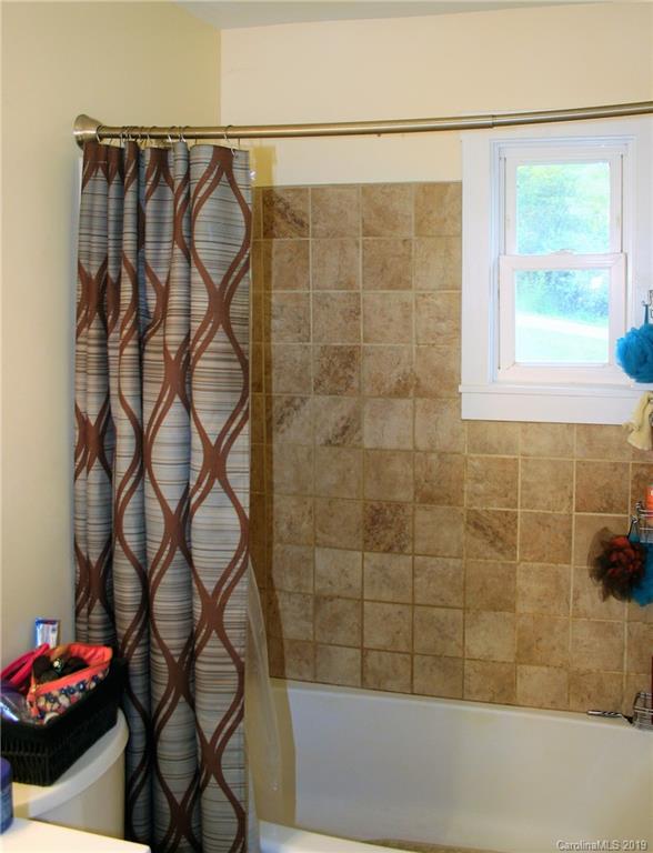 69 Mclean Road Weaverville NC 28787